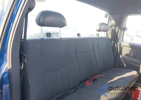 2003 Chevrolet Silverado 1500 Work Truck from USA, damaged, VIN 2GCEC19X431343423